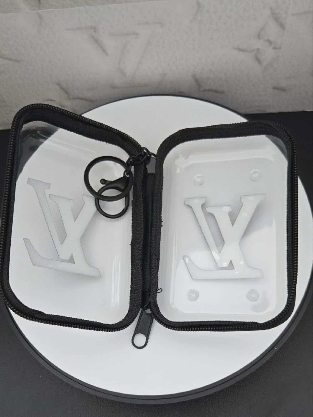 LUX CLEAR POUCH/KEY HOLDER